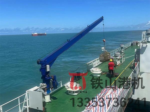 江苏泰州甲板起重机厂家折叠式甲板起重机节省舱面空间快速收放设计